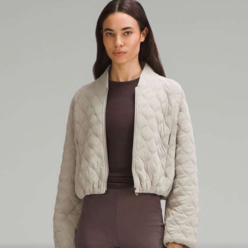 Lululemon 🍋🍋Athletica Quilted Bomber Jacket in Soft Grey/Beige